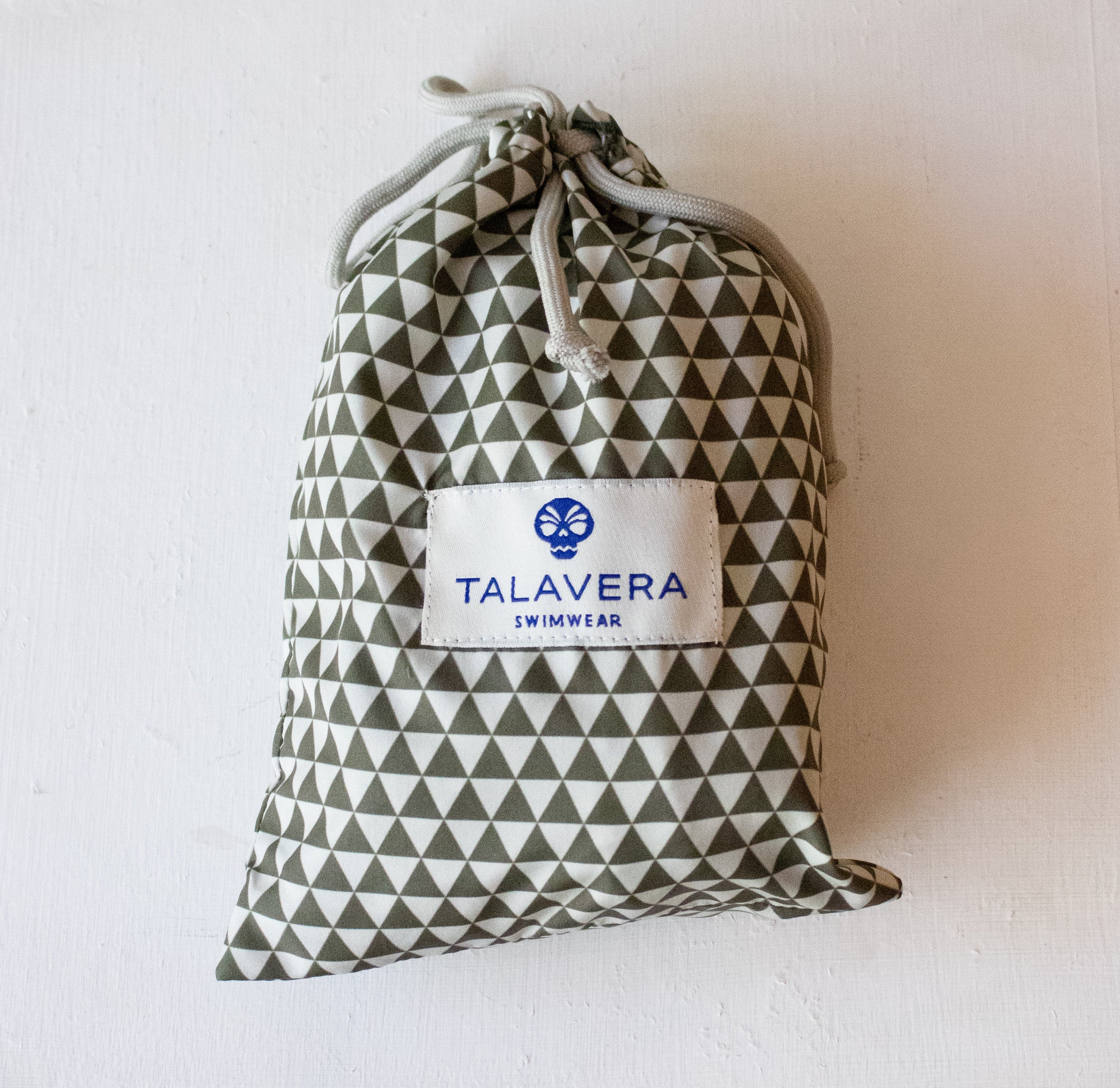 Triangle Olive